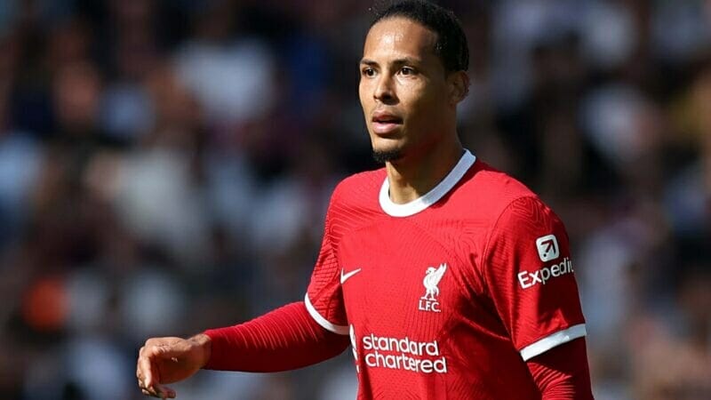 Liverpool cần Van Dijk lấy lại phong độ đỉnh cao