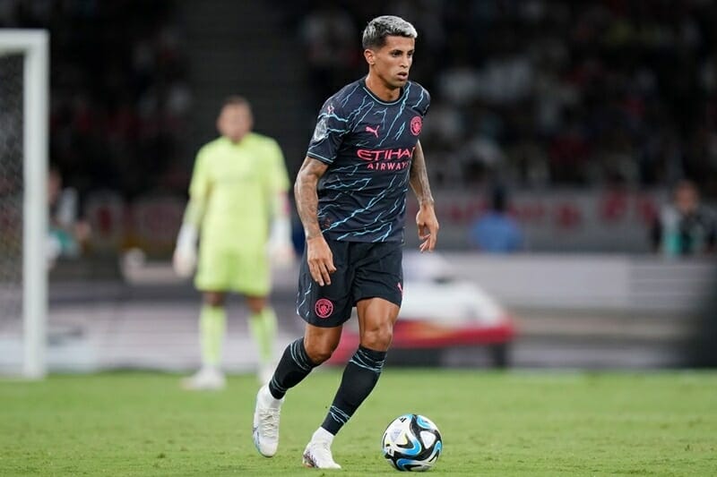 Fabrizio Romano đọc thần chú, Cancelo chuẩn bị rời Man City