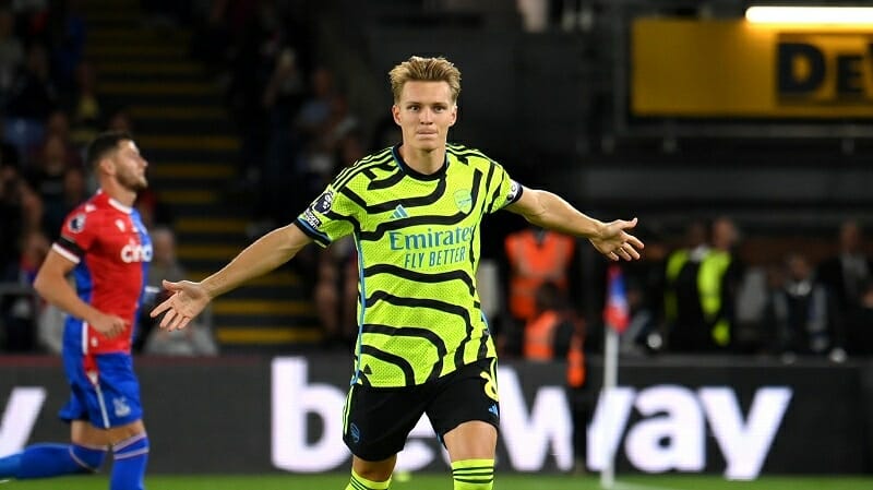 Odegaard và đồng đội vừa hạ Palace