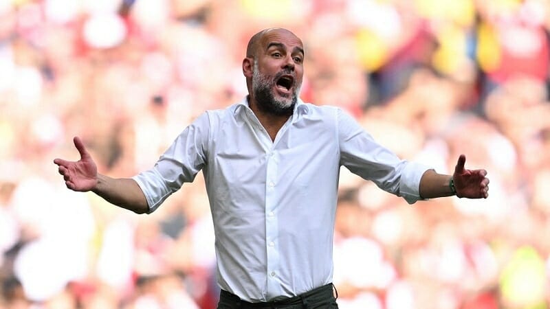 HLV Pep Guardiola cho rằng thời gian bù giờ là quá nhiều