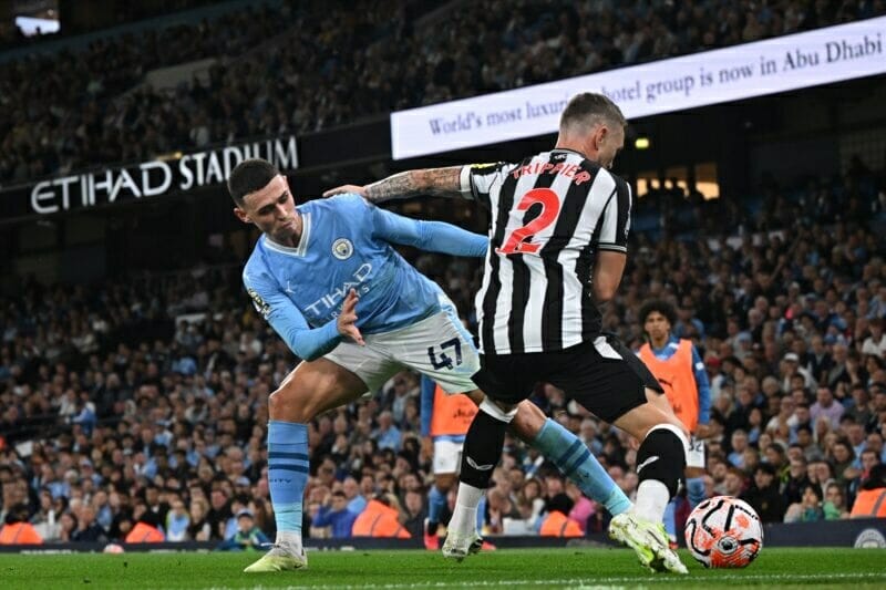 Foden làm khổ thàng thủ Newcastle