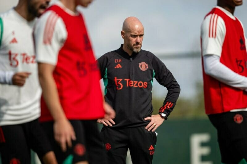 Erik Ten Hag ngán ngẩm với các học trò 