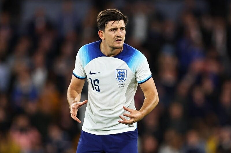 Harry Maguire phản lưới nhà trong trận gặp Scotland.