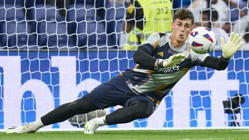 Kepa ra đi vì ngưỡng mộ Real