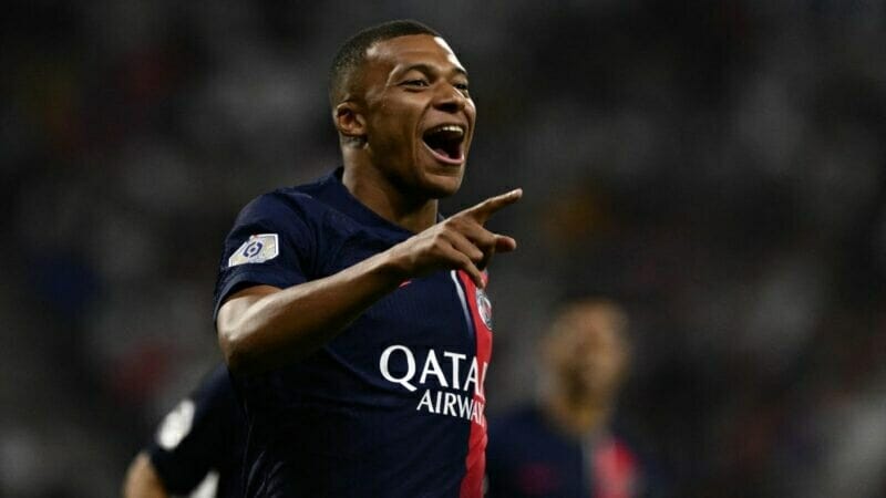 Mbappe khai màn bữa tiệc