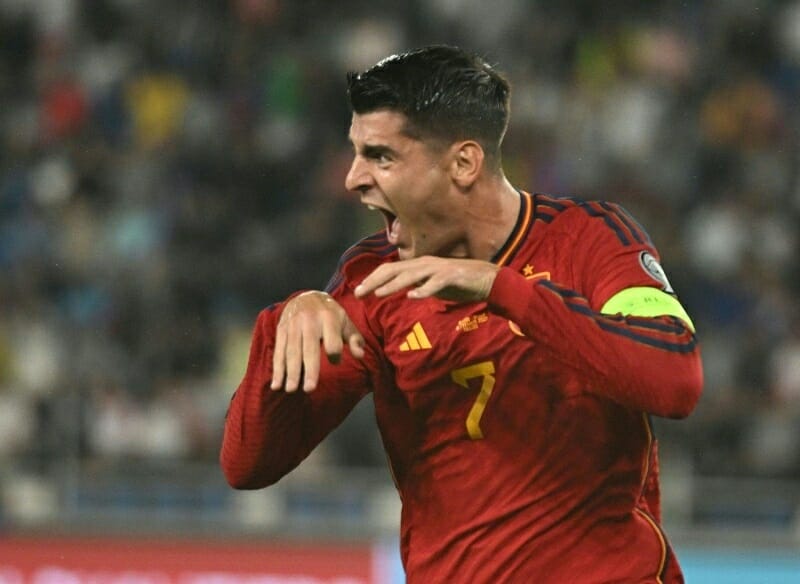 Morata lập hattrick vào lưới ĐT Georgia.