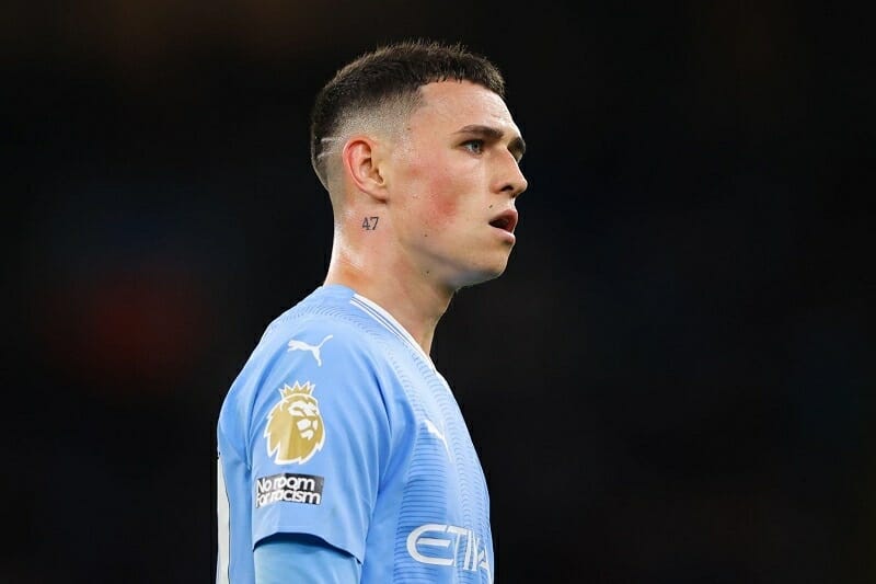 Phil Foden thi đấu thăng hoa trước Newcastle.