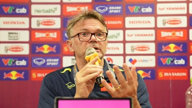 HLV Philippe Troussier cho rằng U23 Việt Nam đã chơi tiến bộ hơn.