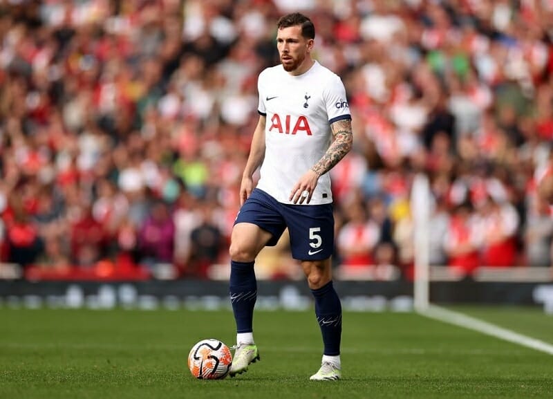 Hojbjerg đang gặp khó tại Tottenham