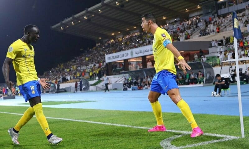 Cristiano Ronaldo và Sadio Mane cùng tỏa sáng trong chiến thắng của Al Nassr.