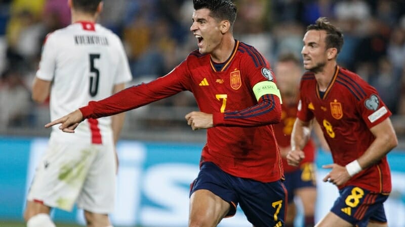 Morata có ngày thi đấu chói sáng.