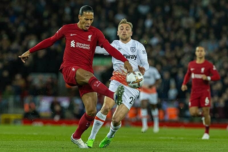 Liverpool sẽ tiếp đón một West Ham khó chơi vào ngày mai tại Ngoại hạng Anh.