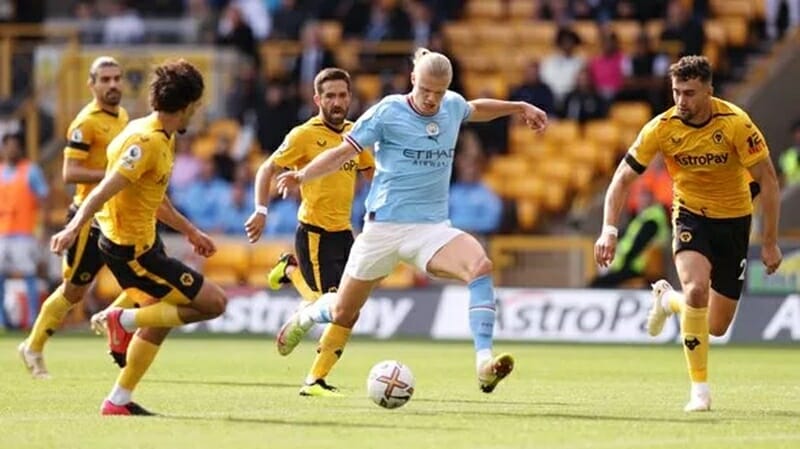 Man City quyết tâm đánh bại Wolves.