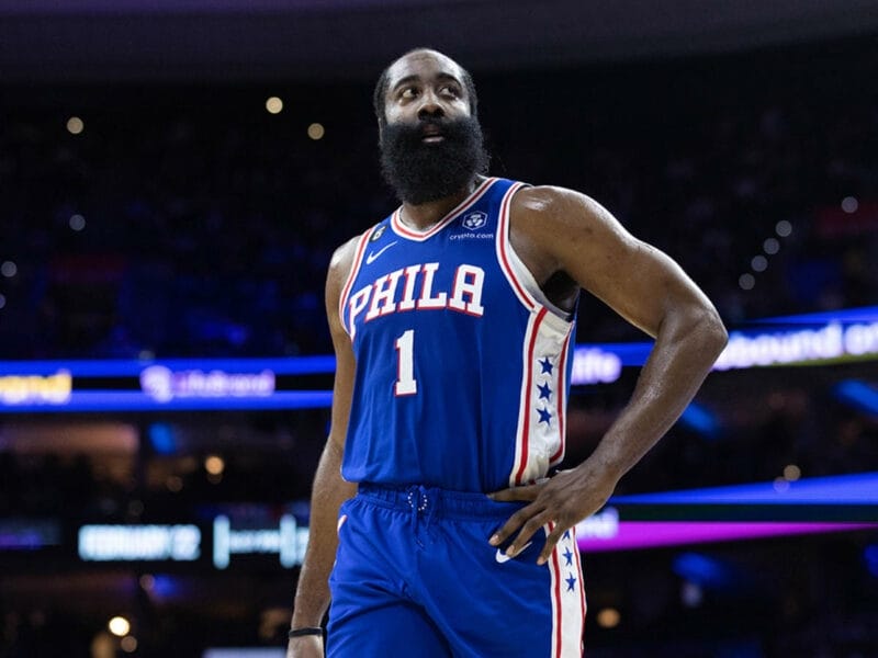 Philadelphia 76ers có nguy cơ phải chịu phạt vì quyết định để James Harden ngồi ngoài ở trận đấu mở màn mùa giải.