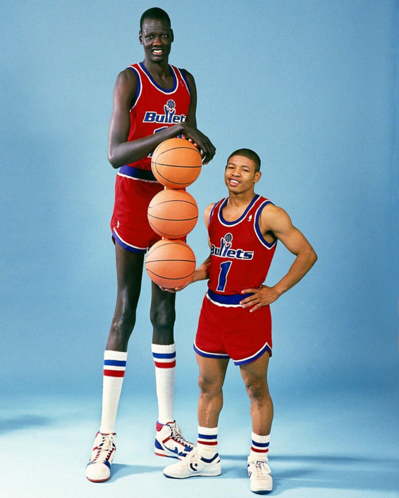 Manute Bol có cuộc đời bí ẩn