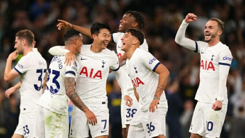 Tottenham vừa có chiến thắng nghẹt thở 2-1 trước Liverpool