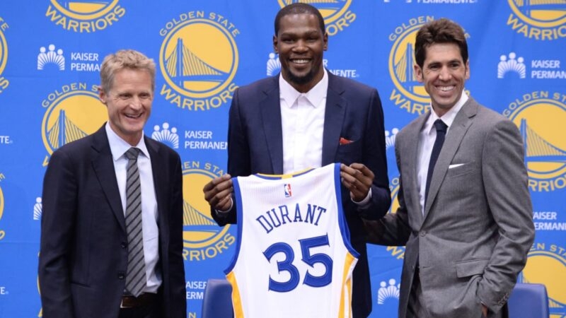 Durant bị gắn mác kẻ chạy theo danh hiệu