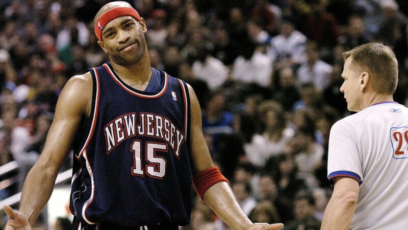 Vince Carter trở thành cái gai trong mắt gười Canada