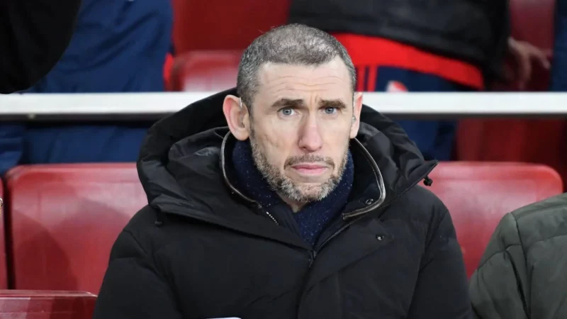 Martin Keown không tin các hậu bối có thể vô địch Premier League 2023/24