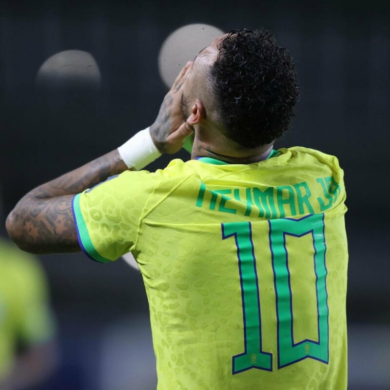 Bức ảnh Neymar đăng lên trang cá nhân sau khi bị đứt dây chằng