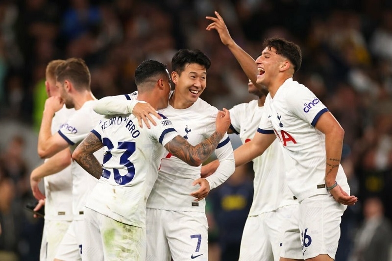 Tottenham đang dẫn đầu trên BXH