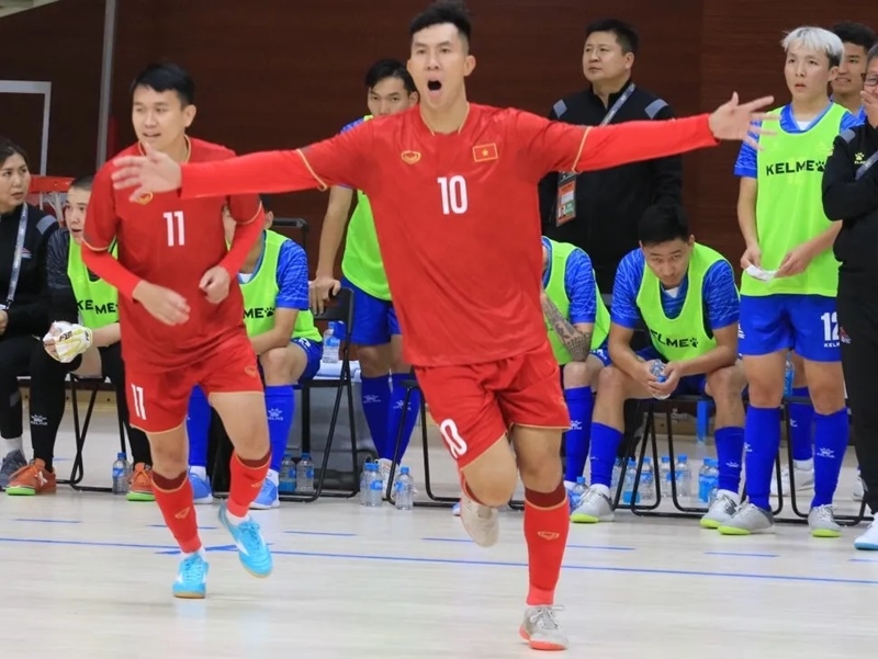 Futsal Việt Nam tăng bậc trên BXH FIFA. Ảnh: Báo Thanh Niên.