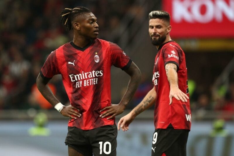 AC Milan vừa phải nhận thất bại tại Serie A.