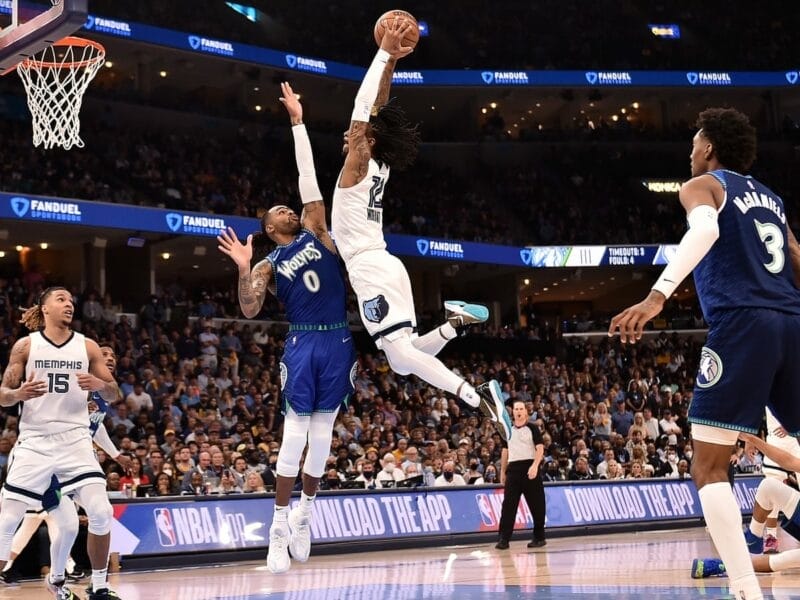 Động tác dunk trong một trận ở NBA