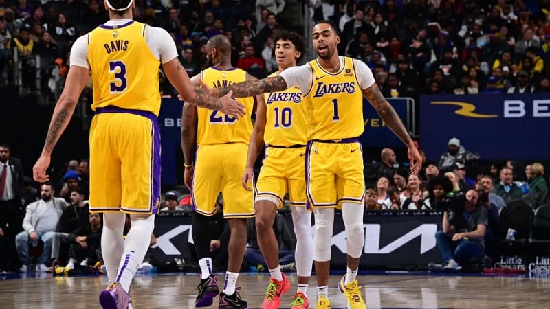 Lakers thắng dễ