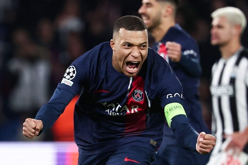 Kết quả bóng đá PSG vs Newcastle: Mbappe tỏa sáng giúp PSG hòa hú vía