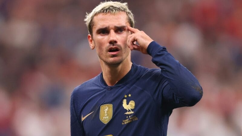 Griezmann lẽ ra phải được xếp cao hơn Benzema (hạng 16)