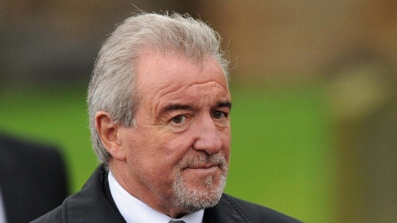 Terry Venables mất vì bệnh tật