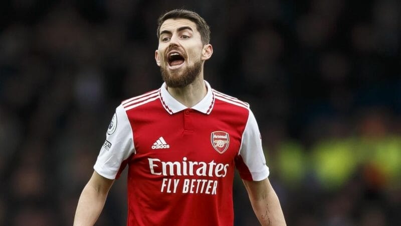 Jorginho tính chuyện rời Arsenal