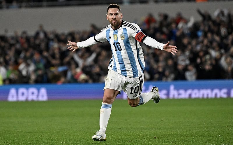 M10 nhiều lần cứu ĐT Argentina