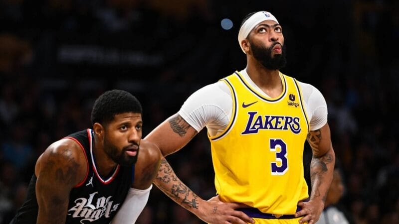 Anthony Davis chấn thương, Lakers gặp khó trước Rockets