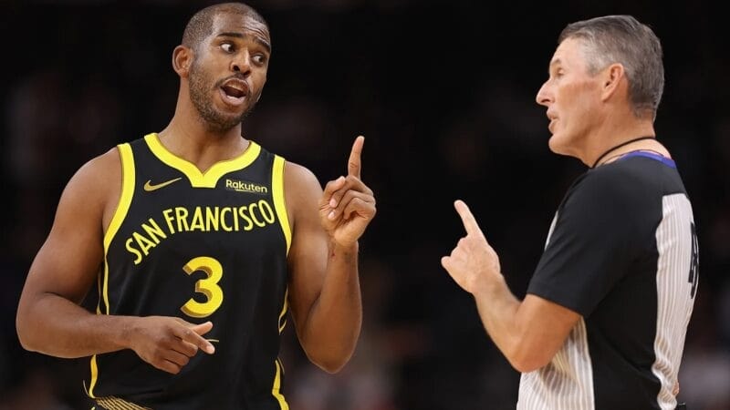 Chris Paul văng tục thẳng mặt trọng tài khi bị đuổi khỏi sân