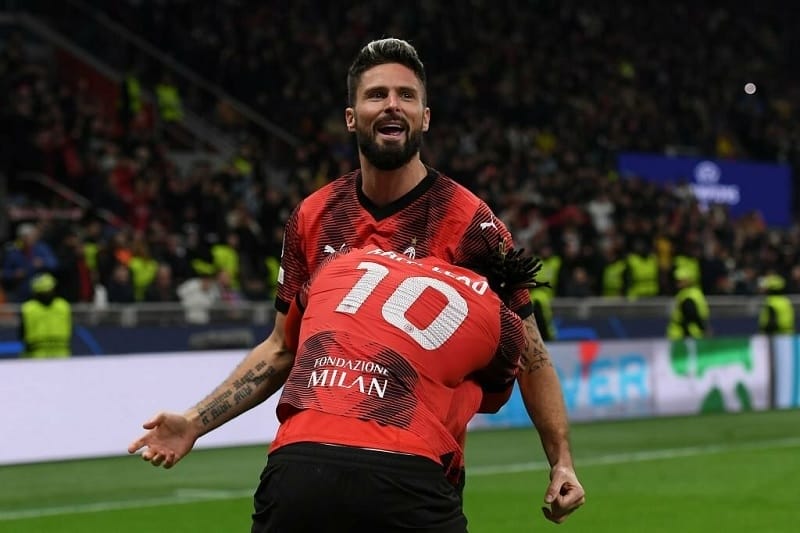 Giroud và đồng đội vừa có chiến thắng quan trọng trước PSG