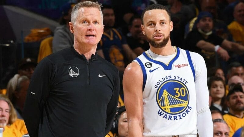 HLV trưởng Golden State Warriors  Steve Kerr