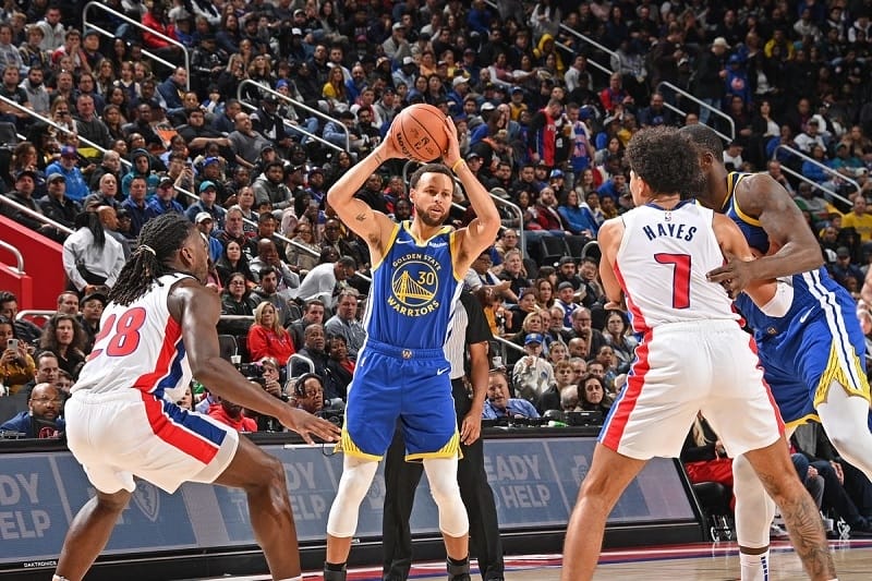 Warriors vừa thắng trận thứ 6 của mùa giải