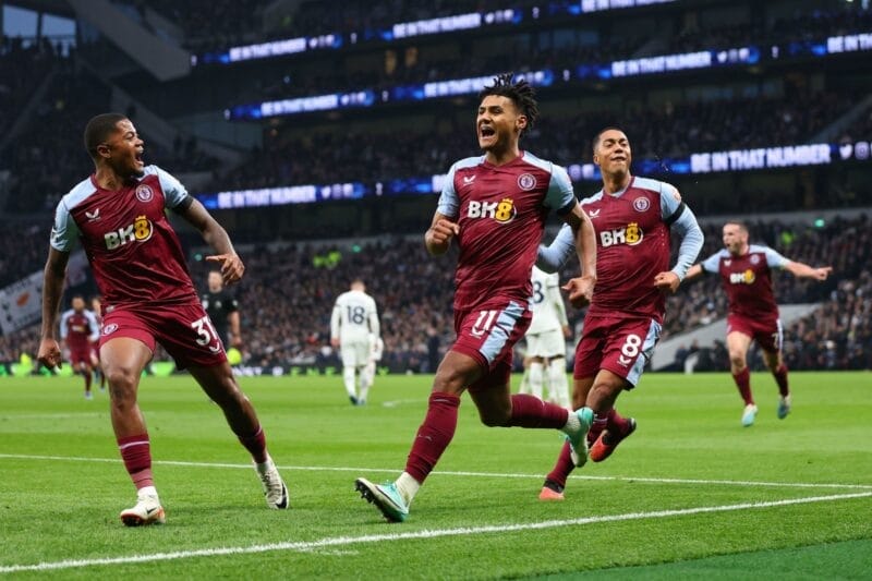 Ollie Watkins tỏa sáng mang về bàn thắng quý giá cho Aston Villa.