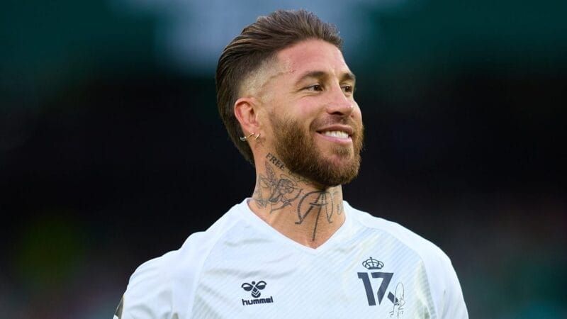 Sergio Ramos từng suýt đến Man United