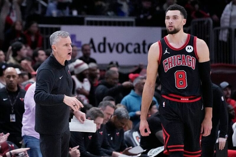 HLV Billy Donovan lên tiếng bảo vệ Zach LaVine.