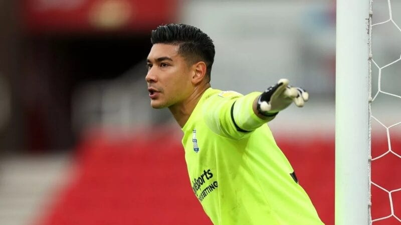 Neil Etheridge hiện đang khoác áo CLB Birmingham City