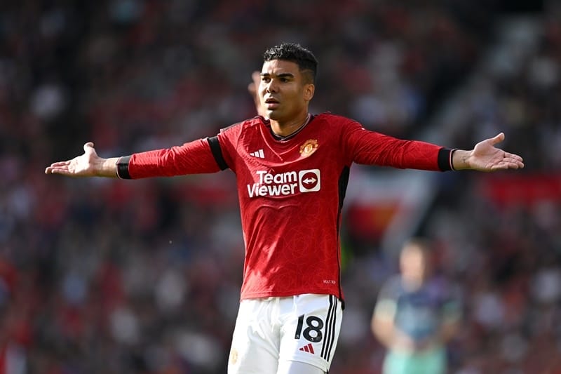 Casemiro cân nhắc rời Man Utd.