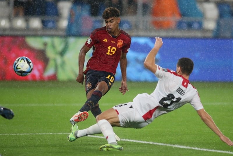 Tây Ban Nha từng đè bẹp Georgia 7-1 vào tháng 9.