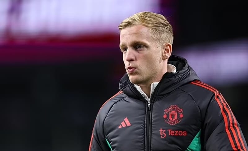 Van de Beek tự đặt dấu chấm hết tại Man Utd