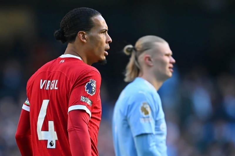 Van Dijk và đồng đội rời sân của Man City với 1 điểm