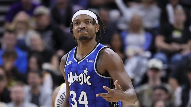 Wendell Carter Jr báo hung tin cho Orlando Magic