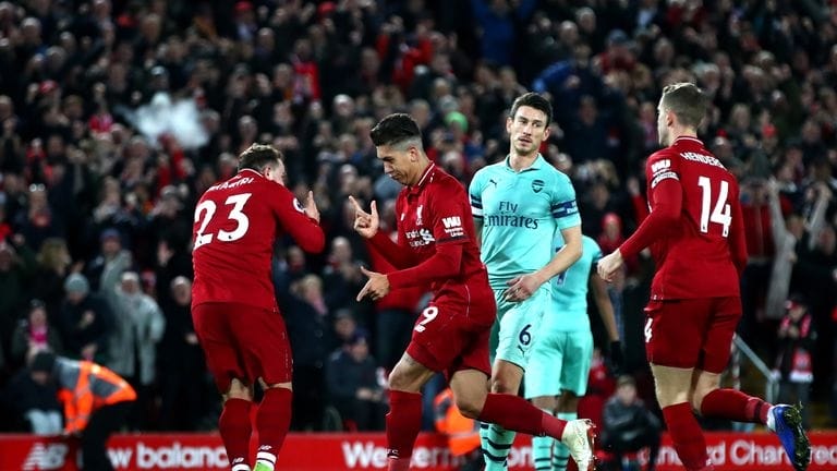 Từng có 1 Arsenal yếu bóng vía tại Anfield