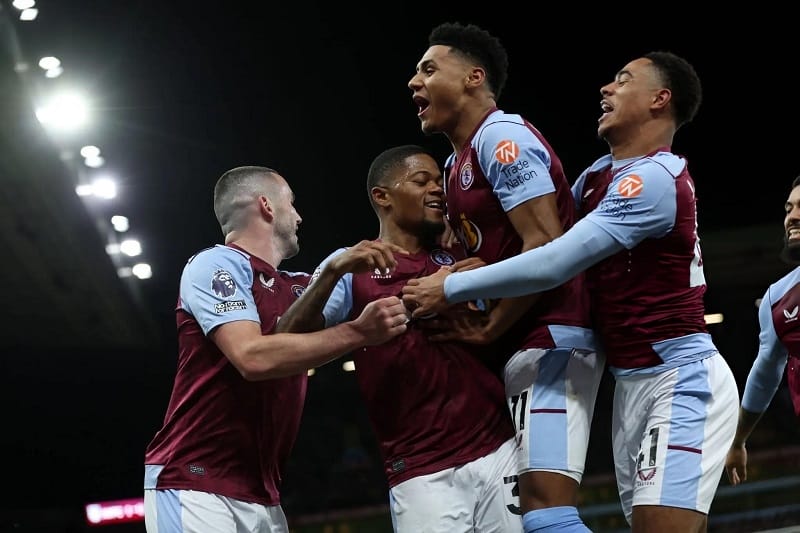 Aston Villa là thử thách rất khó đối với Man United.